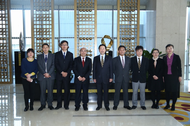 与会人员合影.jpg