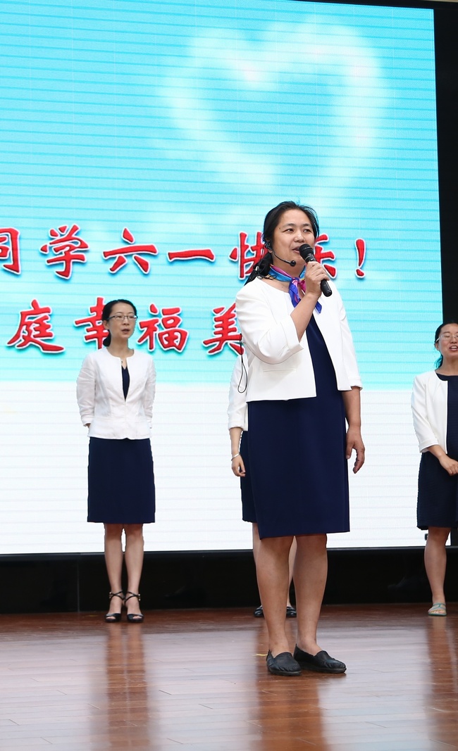 13-年级主任讲话.jpg